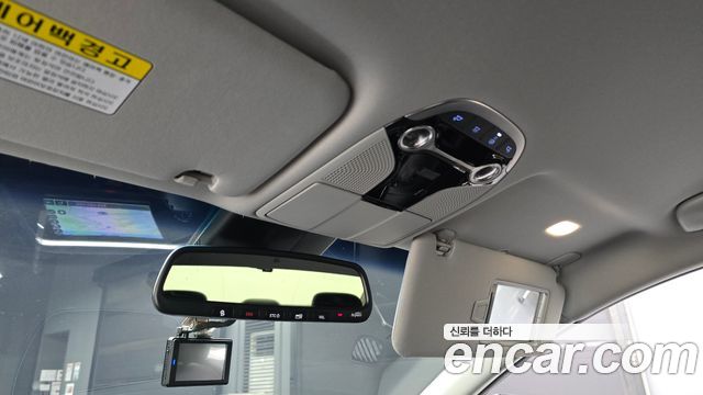 Hyundai Grandeur (IG) 3.0 Exclusive Special 2018 — фото 28