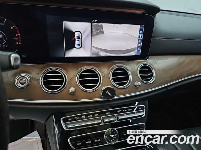 Mercedes-Benz E-Class (W213) E300 4MATIC Exclusive 2017 — фото 10