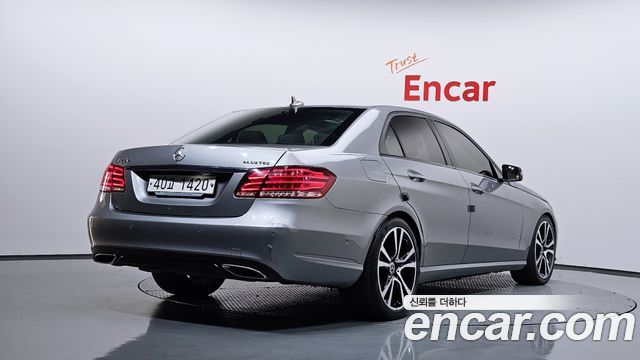 Mercedes-Benz E-Class (W212) E220 Bluetec Avantgarde Sport 2015 — фото 2