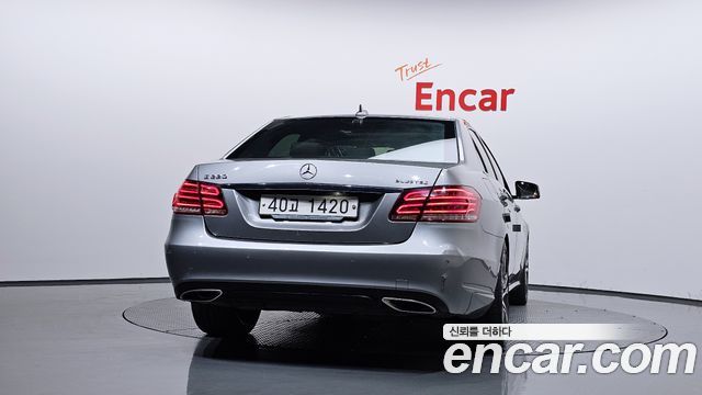 Mercedes-Benz E-Class (W212) E220 Bluetec Avantgarde Sport 2015 — фото 4