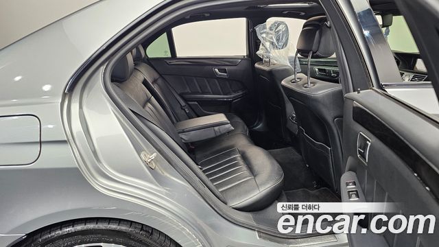 Mercedes-Benz E-Class (W212) E220 Bluetec Avantgarde Sport 2015 — фото 12