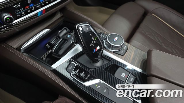BMW 5 Series (G30) 520d xDrive M Sport Package Plus 2018 — фото 9