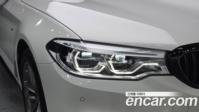 BMW 5 Series (G30) 520d xDrive M Sport Package Plus 2018 — фото 22