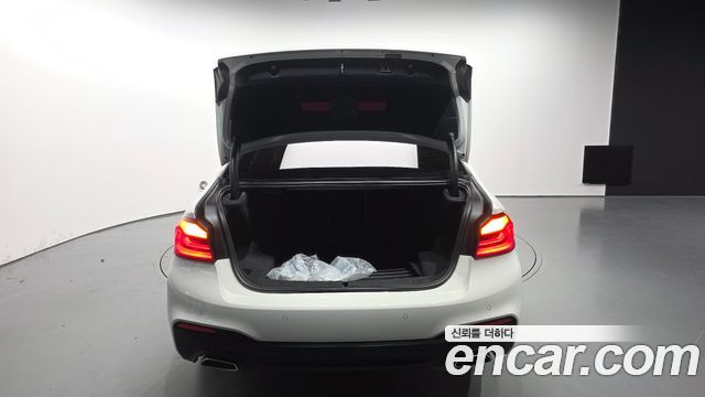 BMW 5 Series (G30) 520d xDrive M Sport Package Plus 2018 — фото 30