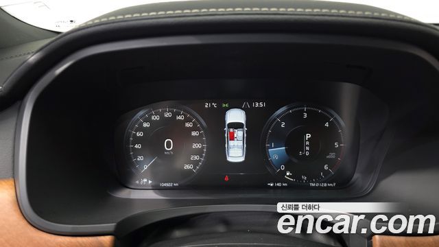 Volvo S90 D5 AWD Inscription 2019 — фото 8