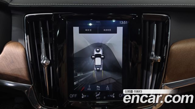 Volvo S90 D5 AWD Inscription 2019 — фото 19