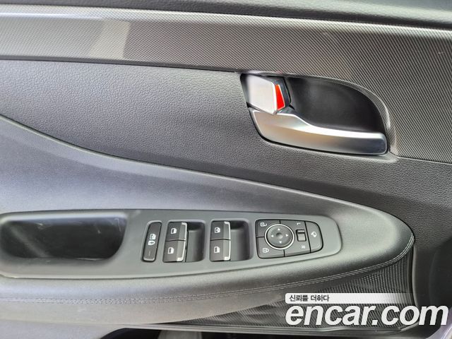 Hyundai Santa Fe HEV 1.6 4WD Exclusive 2022 — фото 13