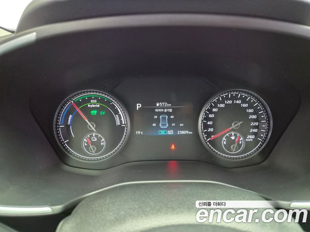Hyundai Santa Fe HEV 1.6 4WD Exclusive 2022 — фото 15