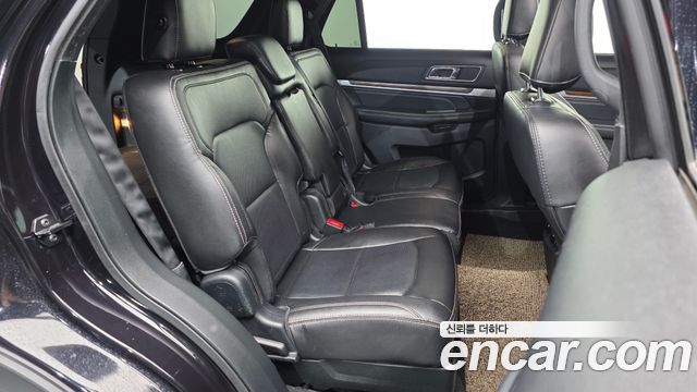 Ford Explorer 2.3 Limited 4WD 5th 2019 — фото 12
