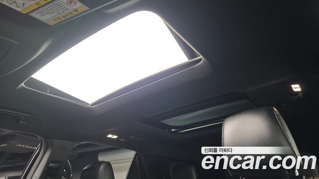 Ford Explorer 2.3 Limited 4WD 5th 2019 — фото 18
