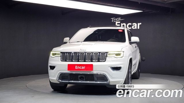 Jeep Grand Cherokee 3.0 Diesel Overland WK2 2018 — фото 3
