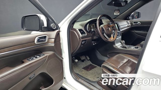 Jeep Grand Cherokee 3.0 Diesel Overland WK2 2018 — фото 10