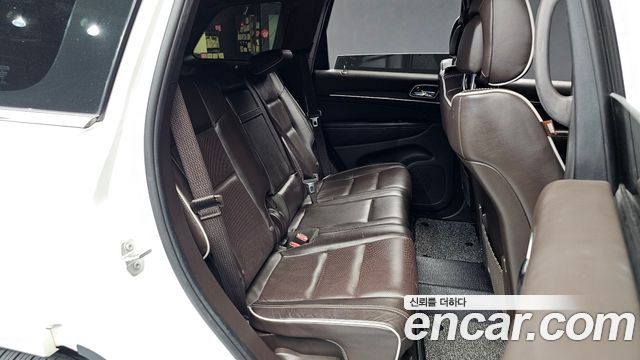 Jeep Grand Cherokee 3.0 Diesel Overland WK2 2018 — фото 12