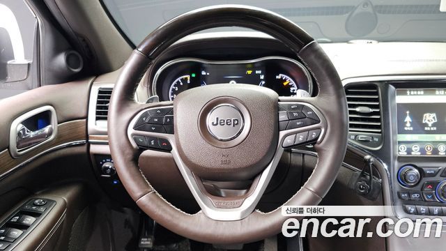 Jeep Grand Cherokee 3.0 Diesel Overland WK2 2018 — фото 13