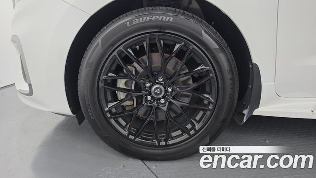 Kia Carnival 9-Seater Noblesse Special 2019 — фото 5