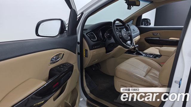 Kia Carnival 9-Seater Noblesse Special 2019 — фото 10