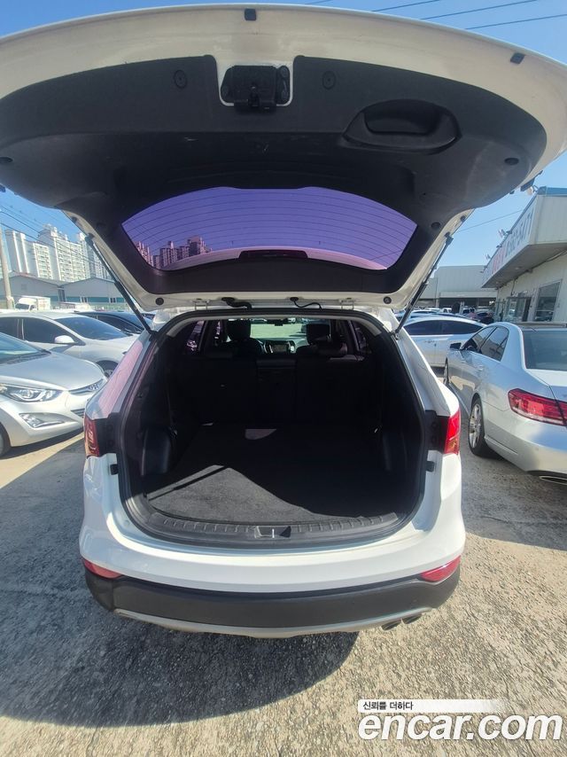 Hyundai Santa Fe (DM) Diesel(e-VGT) 2.0 2WD Premium 2013 — фото 19