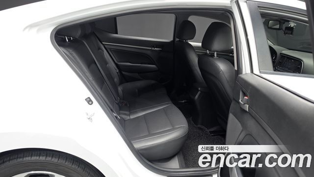 Hyundai Avante (AD) 1.6 GDI Value Plus 2018 — фото 11