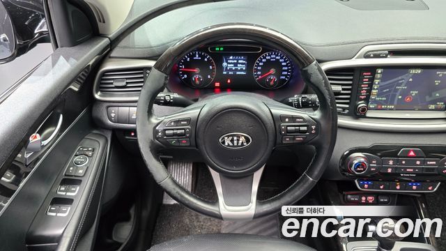 Kia Sorento Diesel 2.0 2WD Noblesse 2015 — фото 13