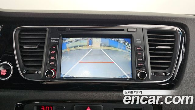 Kia Carnival 9-seater Prestige 2015 — фото 15
