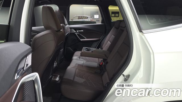 BMW X1 (U11) sDrive 18d M Sport 2024 — фото 12