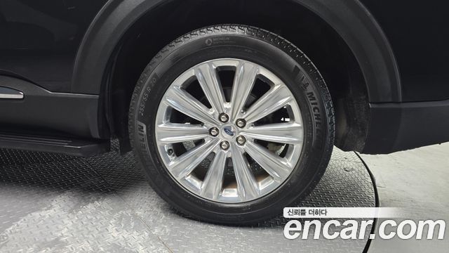 Ford Explorer (VI) 2.3 LimIted 4WD 2022 — фото 5