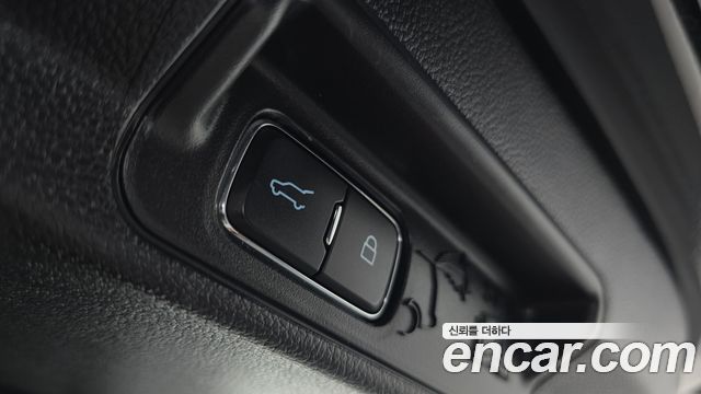 Ford Explorer (VI) 2.3 LimIted 4WD 2022 — фото 20
