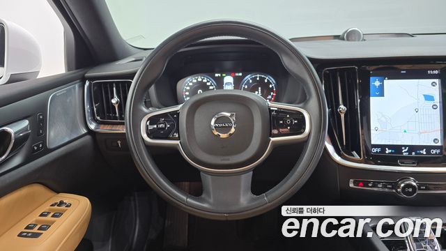 Volvo S60 (III) B5 Inscription 2022 — фото 13