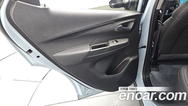 Chevrolet Bolt EV EV Premier 2023 — фото 25