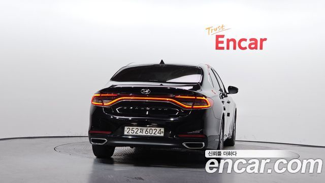 Hyundai Grandeur (IG) 2.4 Premium 2019 — фото 4