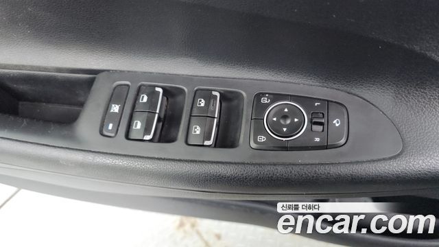 Hyundai Grandeur (IG) 2.4 Premium 2019 — фото 16