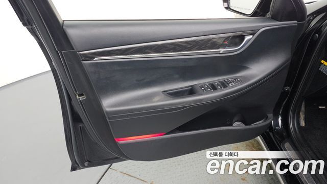 Hyundai Grandeur (IG) 2.4 Premium 2019 — фото 24