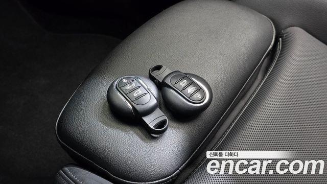 MINI Cooper 5Door Standard 3rd 2021 — фото 19