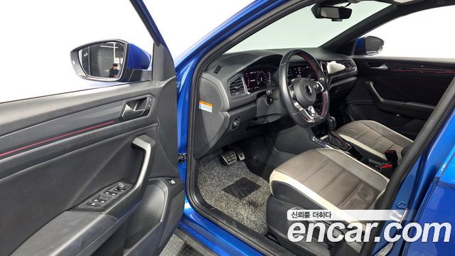 Volkswagen T-Roc 2.0 TDI Prestige 2021 — фото 10