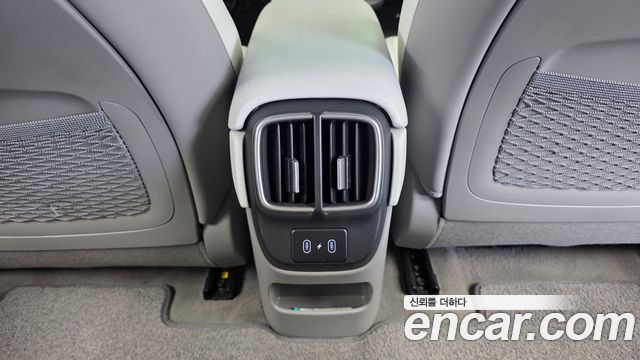Hyundai Ioniq 6 Long Range Exclusive + 2023 — фото 19