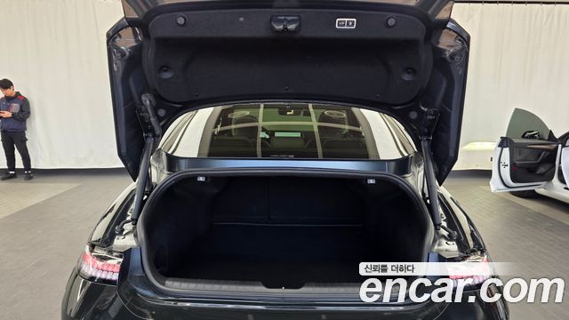 Hyundai Ioniq 6 Long Range Exclusive + 2023 — фото 20