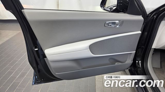 Hyundai Ioniq 6 Long Range Exclusive + 2023 — фото 24