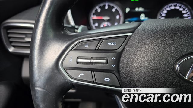 Hyundai Santa Fe Diesel 2.2 2WD Premium Choice 2021 — фото 32