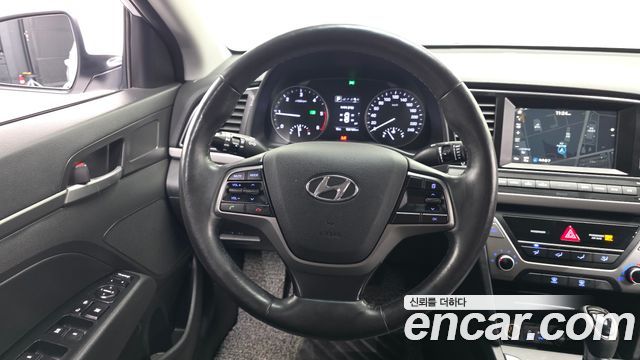 Hyundai Avante (AD) 1.6 e-VGT SMART 2017 — фото 13