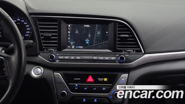 Hyundai Avante (AD) 1.6 e-VGT SMART 2017 — фото 14