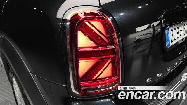 MINI Cooper Countryman Classic Plus Launch Pack 2nd Gen 2023 — фото 29
