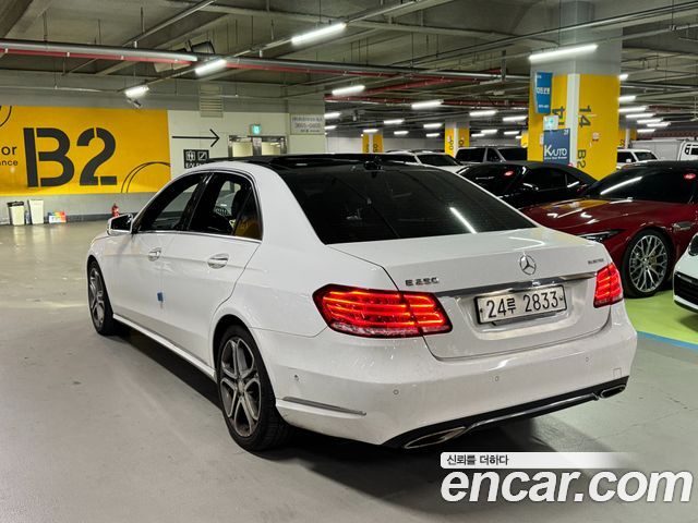 Mercedes-Benz E-Class (W212) E250 BlueTec 4MATIC AV 2015 — фото 3