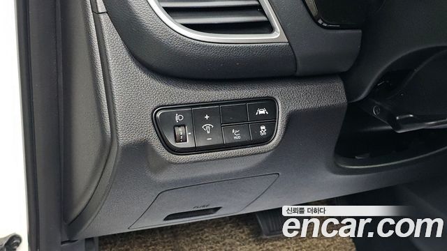 Kia Seltos Gasoline 1.6 Turbo 2WD Signature 2022 — фото 15