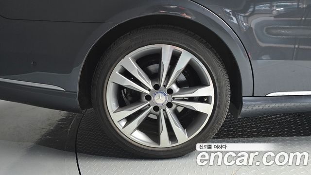 Mercedes-Benz E-Class (W212) E300 4MATIC Avantgarde 2014 — фото 5