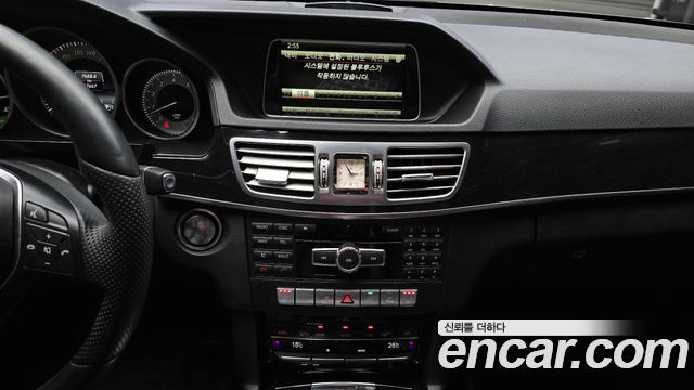 Mercedes-Benz E-Class (W212) E300 4MATIC Avantgarde 2014 — фото 14