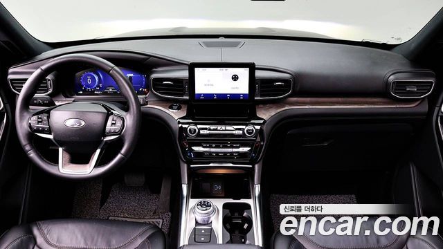 Ford Explorer (VI) 3.0 Platinum 4WD 2022 — фото 18