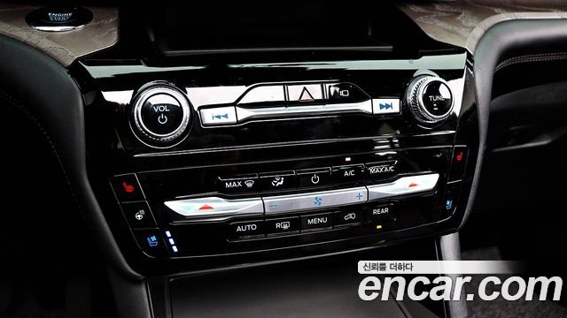 Ford Explorer (VI) 3.0 Platinum 4WD 2022 — фото 21