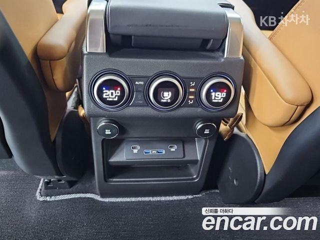 Land Rover Discovery 5 3.0 SD6 HSE Luxury 2020 — фото 16