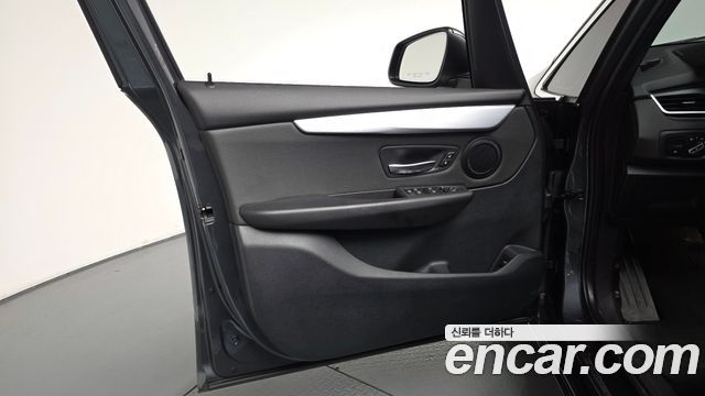 BMW 2 Series Active Tourer (F45) Joy 2019 — фото 24