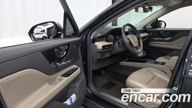 Lincoln Corsair 2.0 Reserve AWD 2021 — фото 10